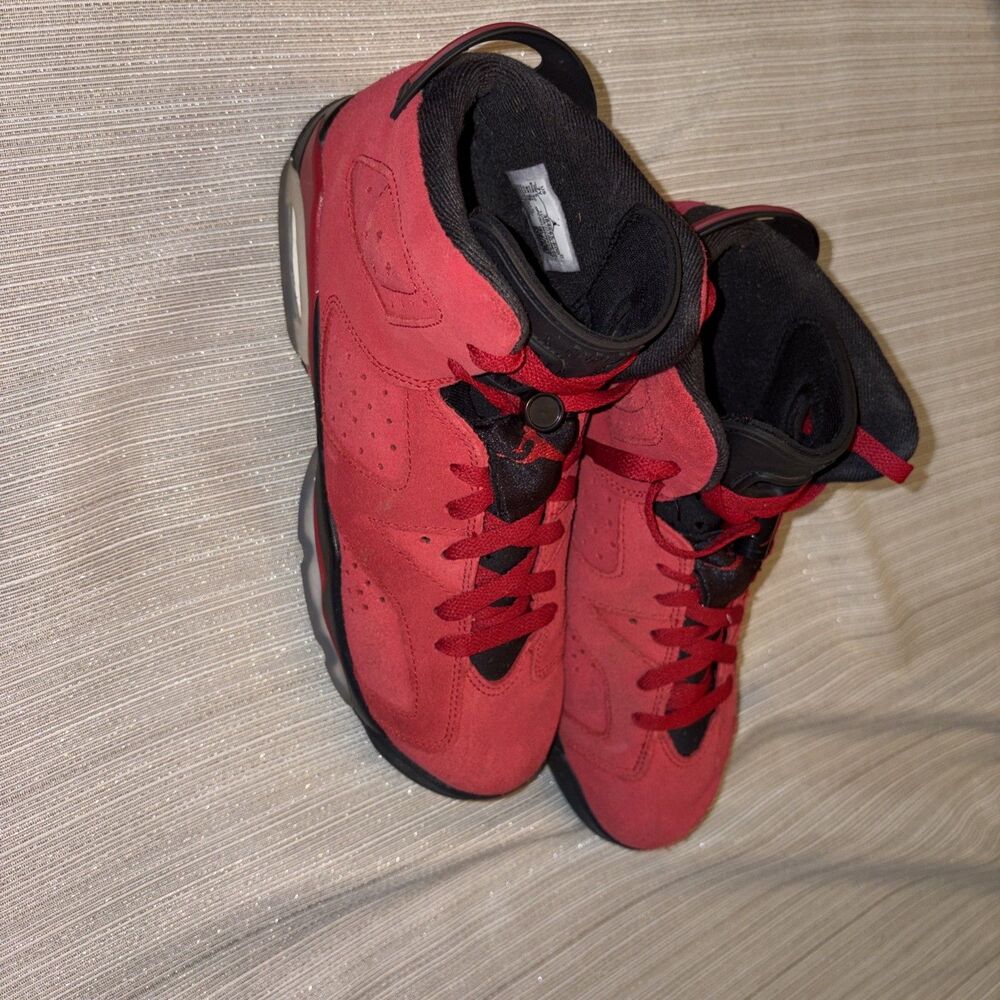 Air Jordan 6 Retro GS “Toro Bravo” Size 7Y Red Suede 384665-600